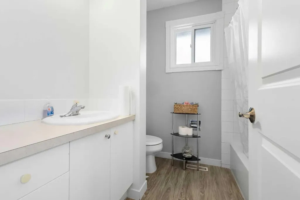 252 Templeview Way NE Calgary AB T1Y 3Y9