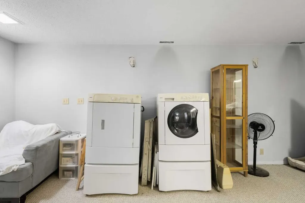 252 Templeview Way NE Calgary AB T1Y 3Y9
