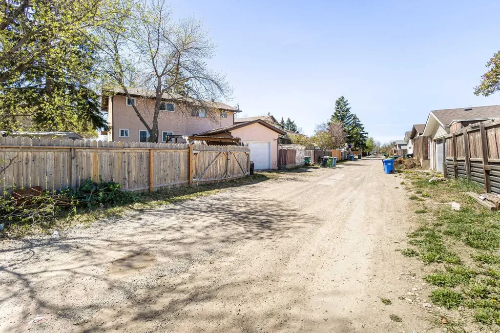 252 Templeview Way NE Calgary AB T1Y 3Y9