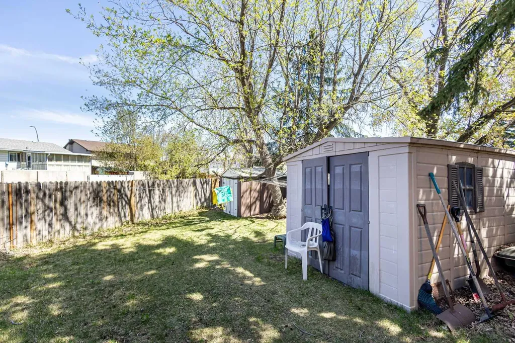 252 Templeview Way NE Calgary AB T1Y 3Y9