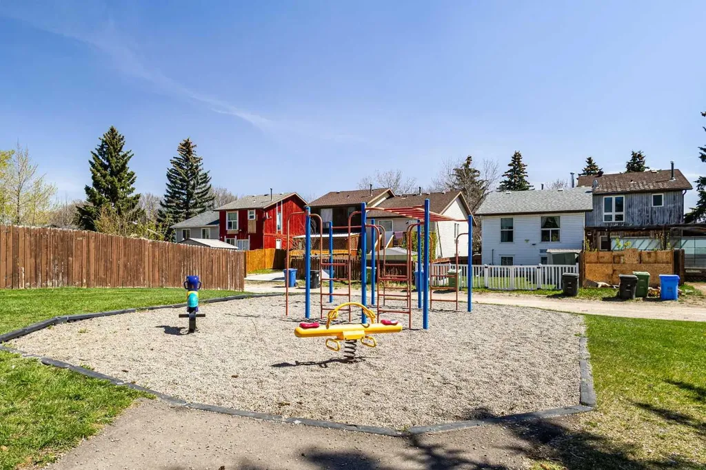 252 Templeview Way NE Calgary AB T1Y 3Y9