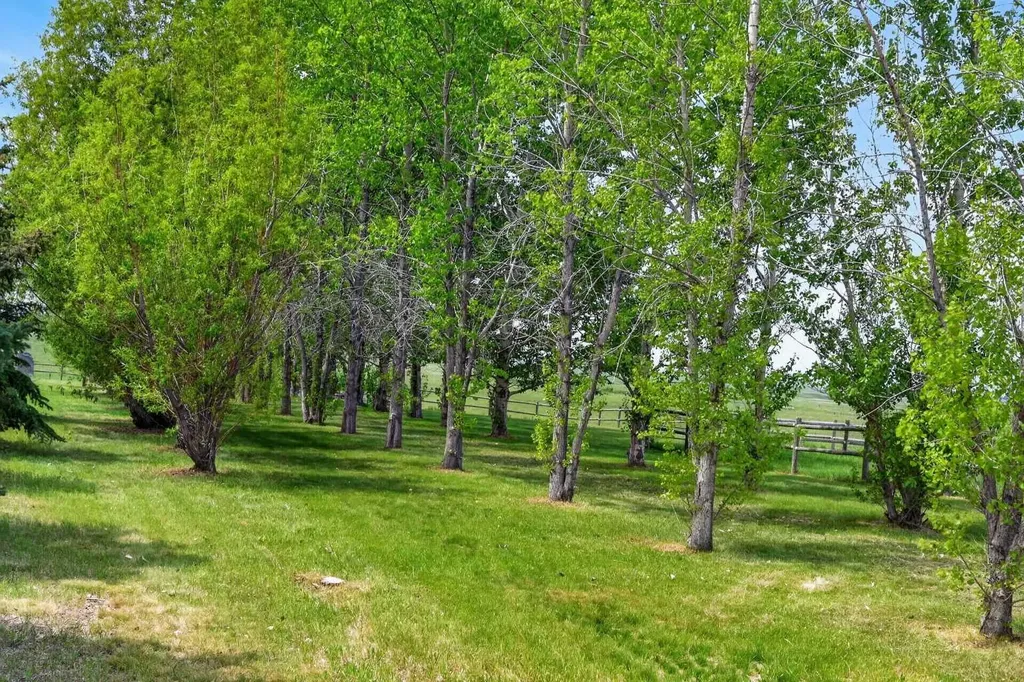 254052 21 Highway Rural Wheatland County AB T1P 0K7