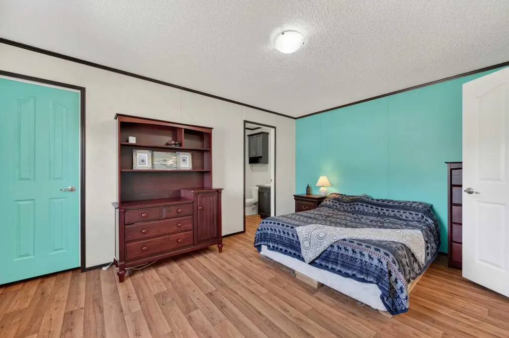 254052 21 Highway Rural Wheatland County AB T1P 0K7