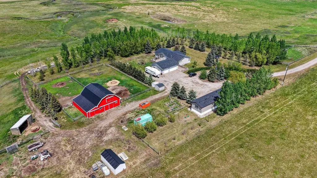 254052 Highway 21 Rural Wheatland County AB T1P 0K7