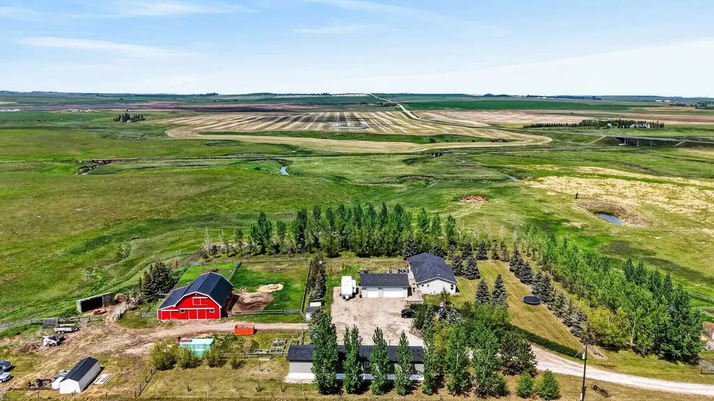 254052 Highway 21 Rural Wheatland County AB T1P 0K7