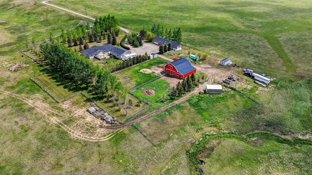 254052 Highway 21 Rural Wheatland County AB T1P 0K7