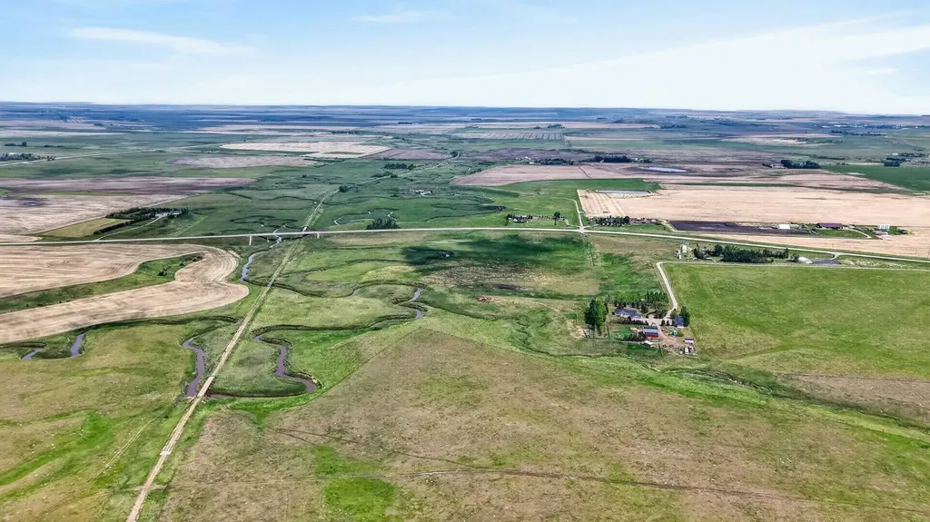 254052 Highway 21 Rural Wheatland County AB T1P 0K7