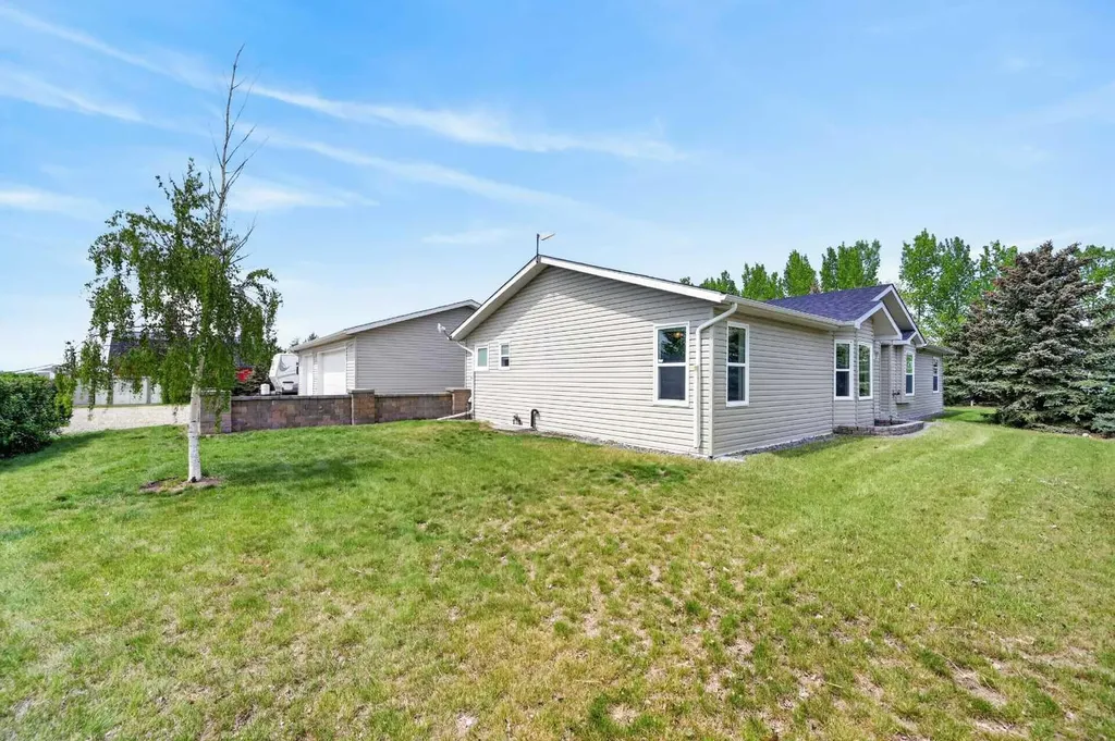 254052 Highway 21 Rural Wheatland County AB T1P 0K7