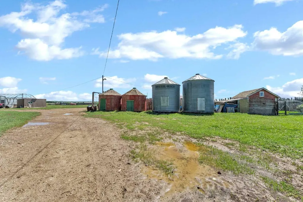 6317 Township Road 114 Rural Cypress County AB T1A 7H1