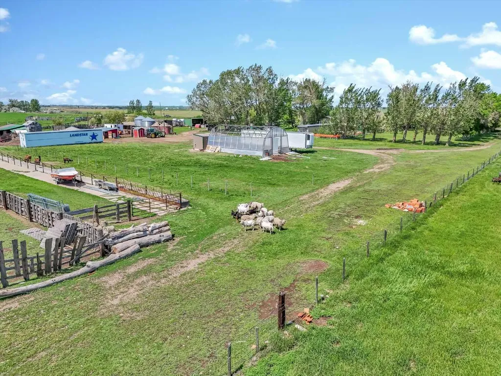 6317 Township Road 114 Rural Cypress County AB T1A 7H1