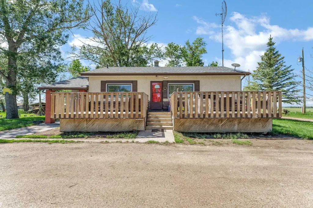 6317 Township Road 114 Rural Cypress County AB T1A 7H1