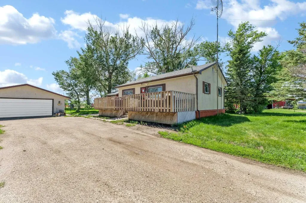 6317 Township Road 114 Rural Cypress County AB T1A 7H1