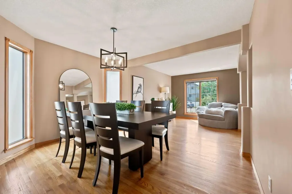 360 Hidden Ranch Circle NW Calgary AB T3A 5R3