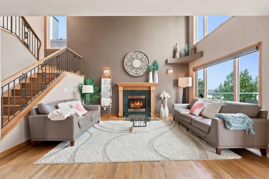 360 Hidden Ranch Circle NW Calgary AB T3A 5R3