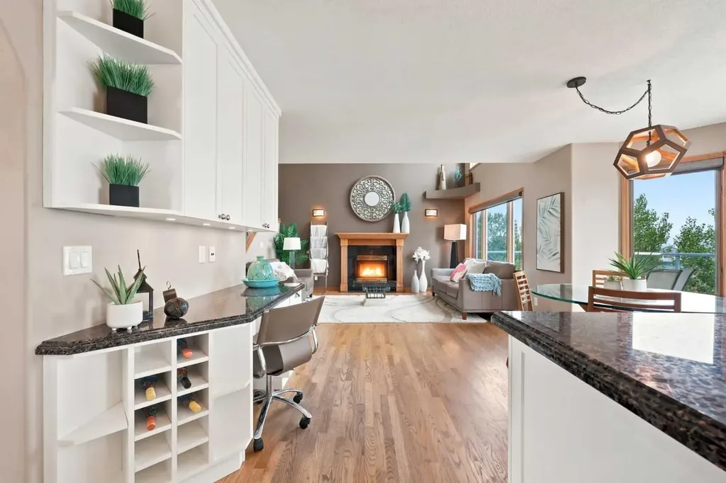 360 Hidden Ranch Circle NW Calgary AB T3A 5R3