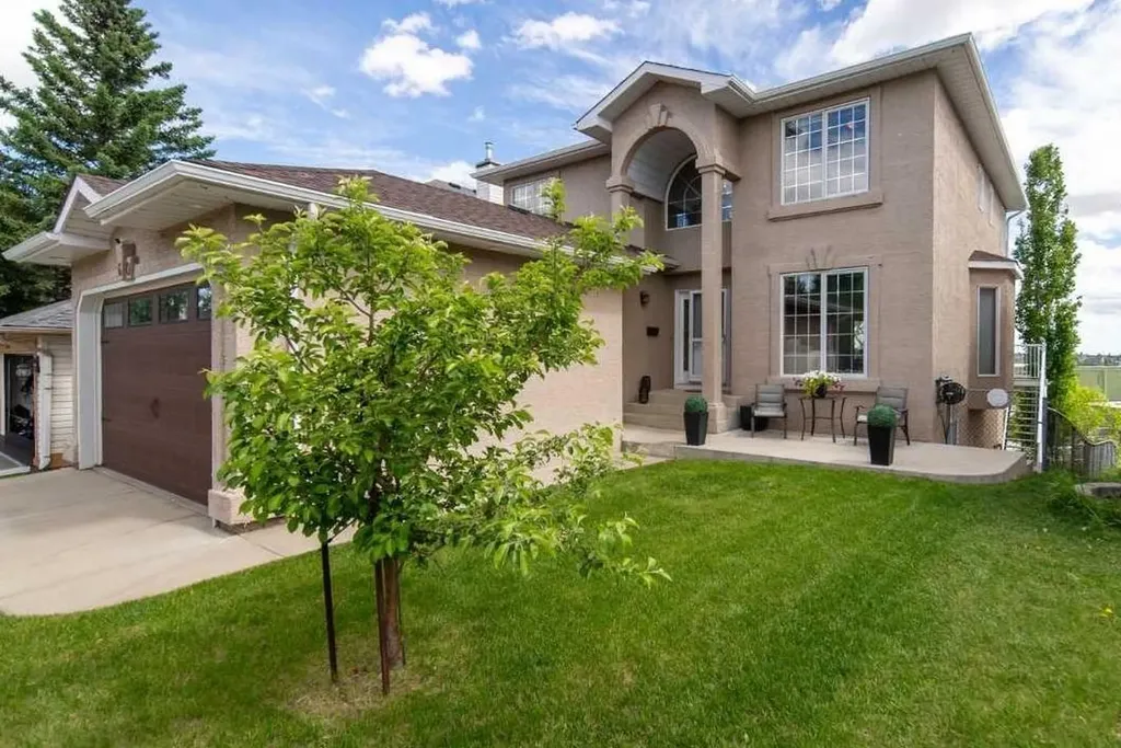360 Hidden Ranch Circle NW Calgary AB T3A 5R3