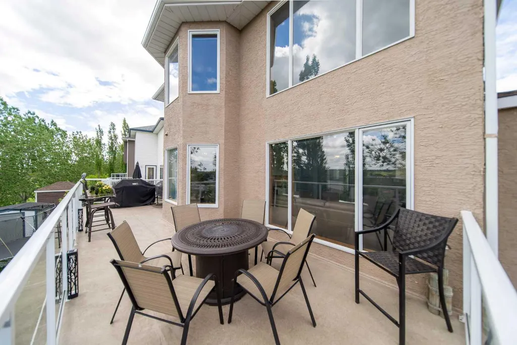 360 Hidden Ranch Circle NW Calgary AB T3A 5R3