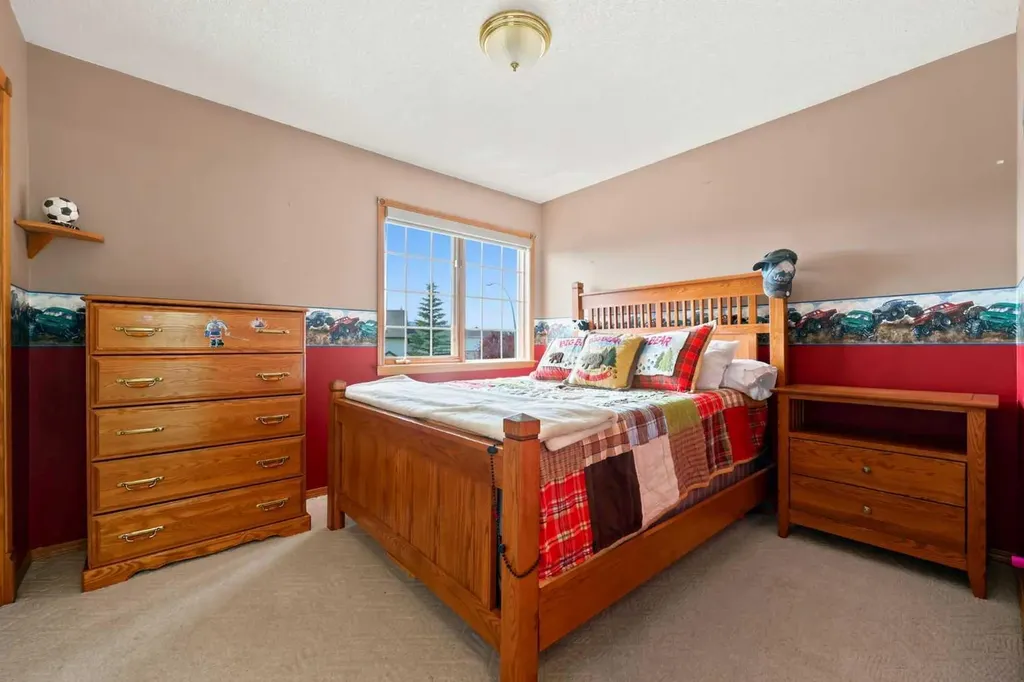 360 Hidden Ranch Circle NW Calgary AB T3A 5R3