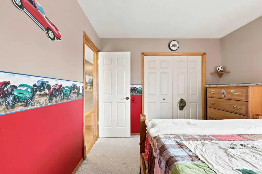 360 Hidden Ranch Circle NW Calgary AB T3A 5R3