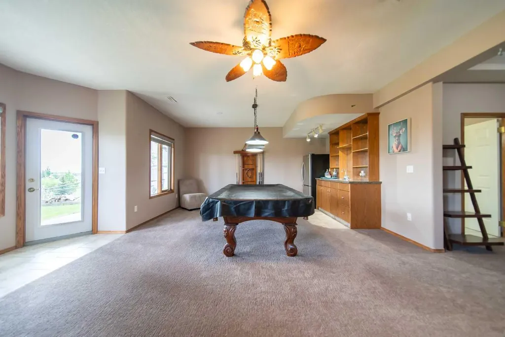 360 Hidden Ranch Circle NW Calgary AB T3A 5R3