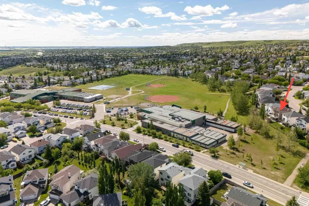 360 Hidden Ranch Circle NW Calgary AB T3A 5R3