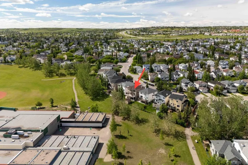 360 Hidden Ranch Circle NW Calgary AB T3A 5R3
