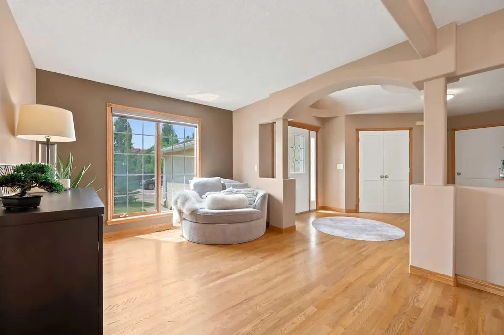 360 Hidden Ranch Circle NW Calgary AB T3A 5R3