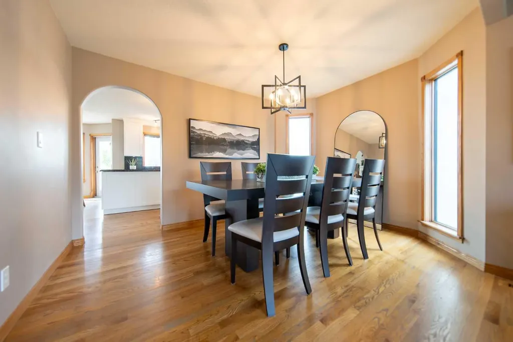 360 Hidden Ranch Circle NW Calgary AB T3A 5R3