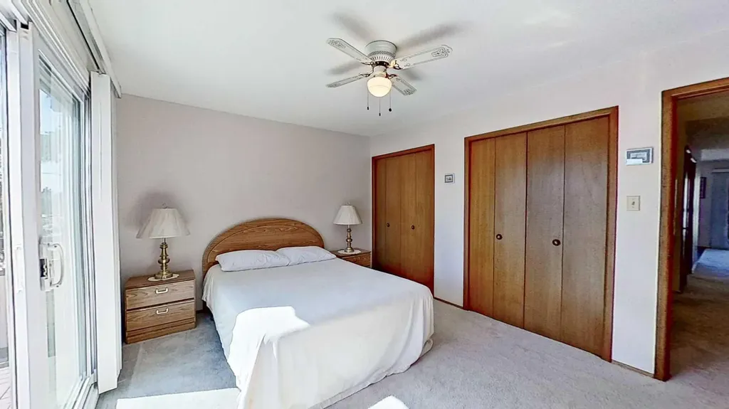 5801/ 5803 Dalgleish Road NW Calgary AB T3A 1K4