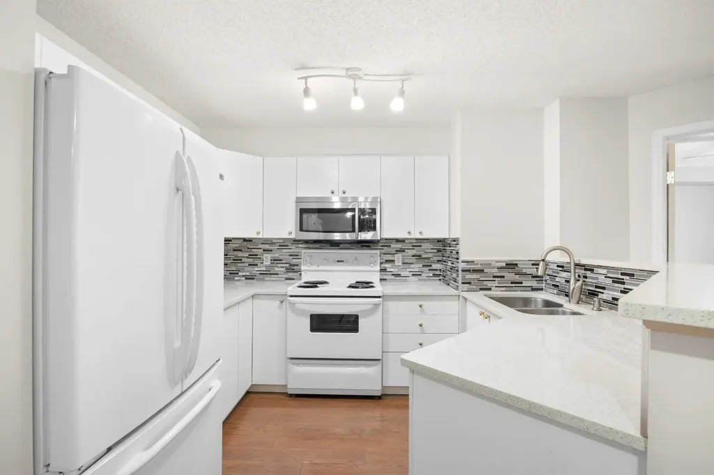 2280 68 Street NE Calgary AB T1Y 7M1