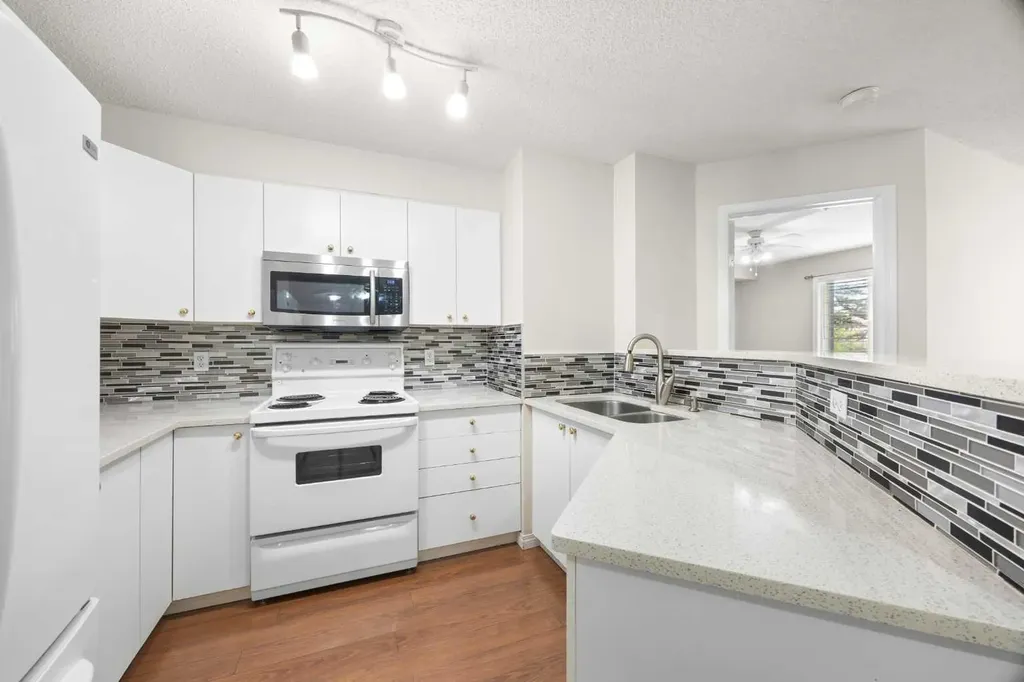 2280 68 Street NE Calgary AB T1Y 7M1