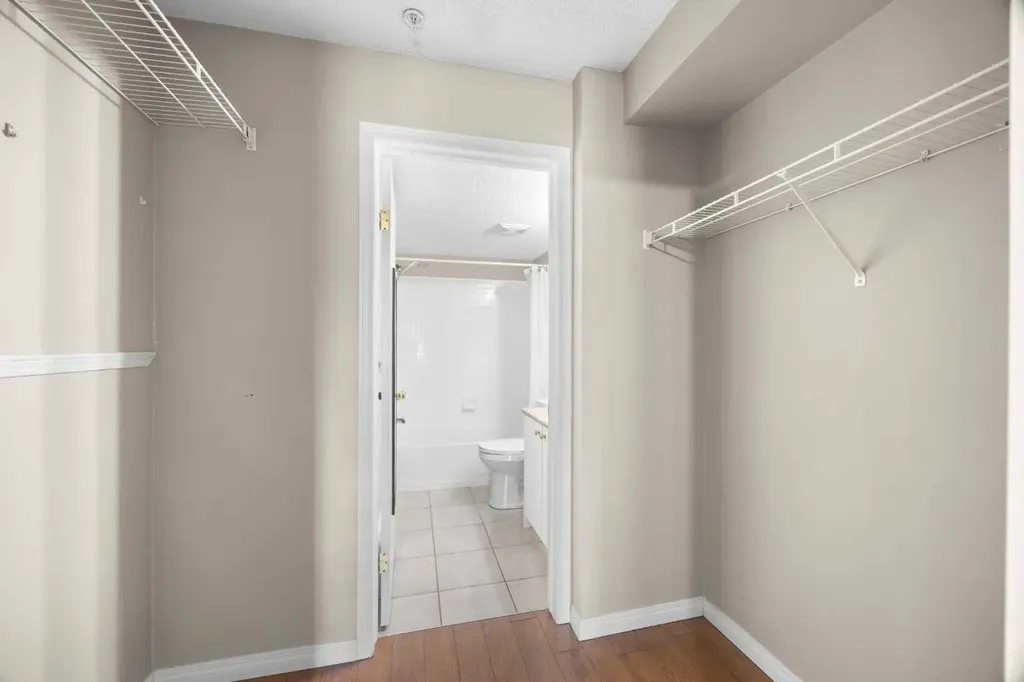 2280 68 Street NE Calgary AB T1Y 7M1