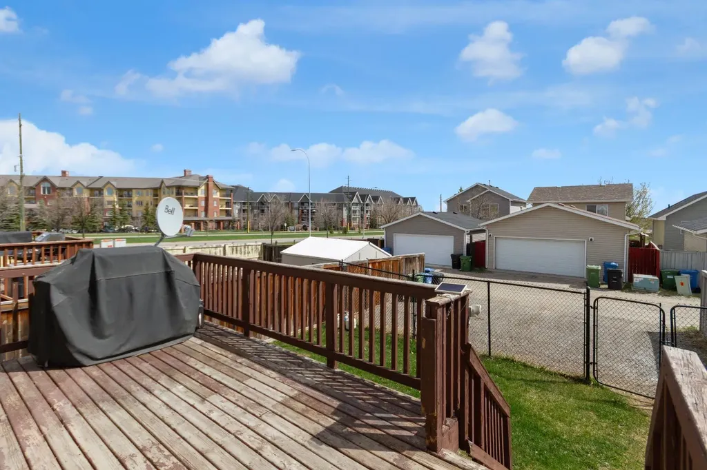 19 Bridleglen Road SW Calgary AB T2Y 4H1