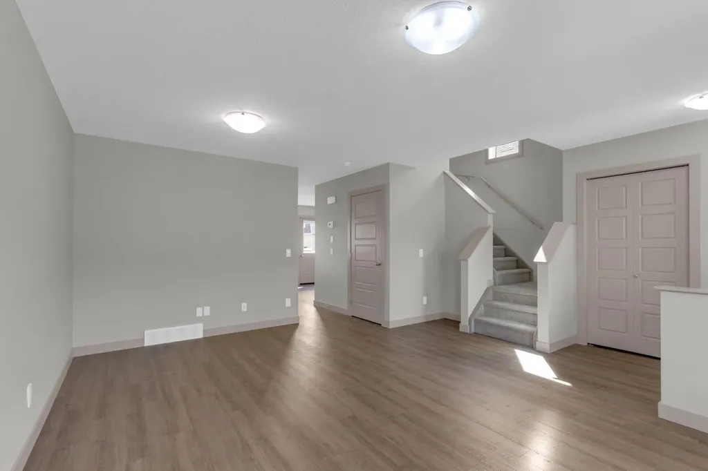 19 Bridleglen Road SW Calgary AB T2Y 4H1