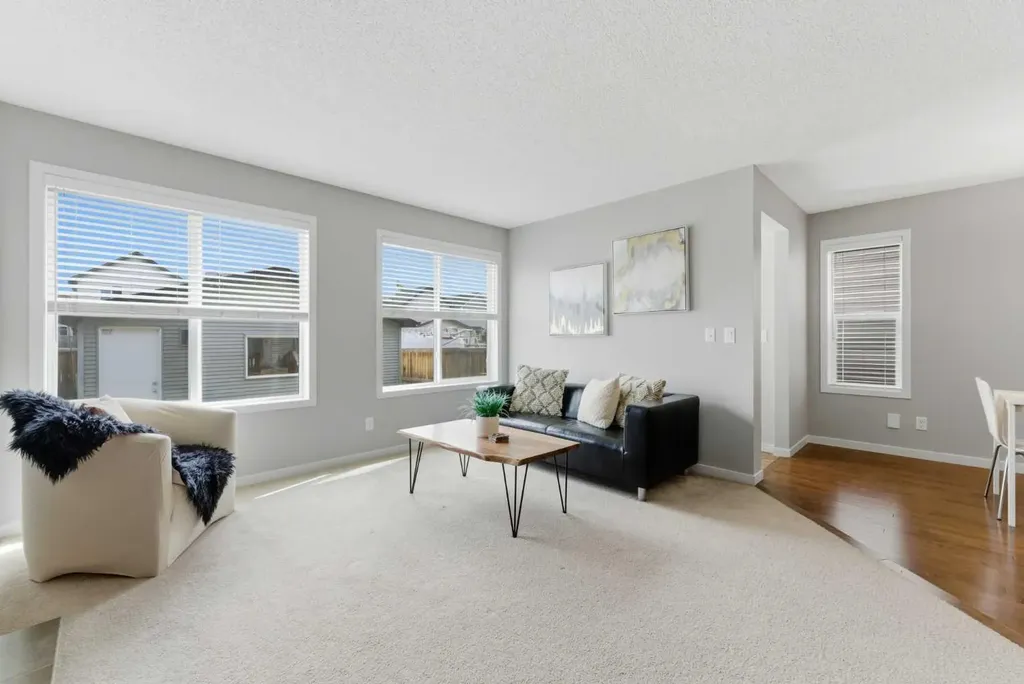 186 Cranberry Place SE Calgary AB T3M 0G8
