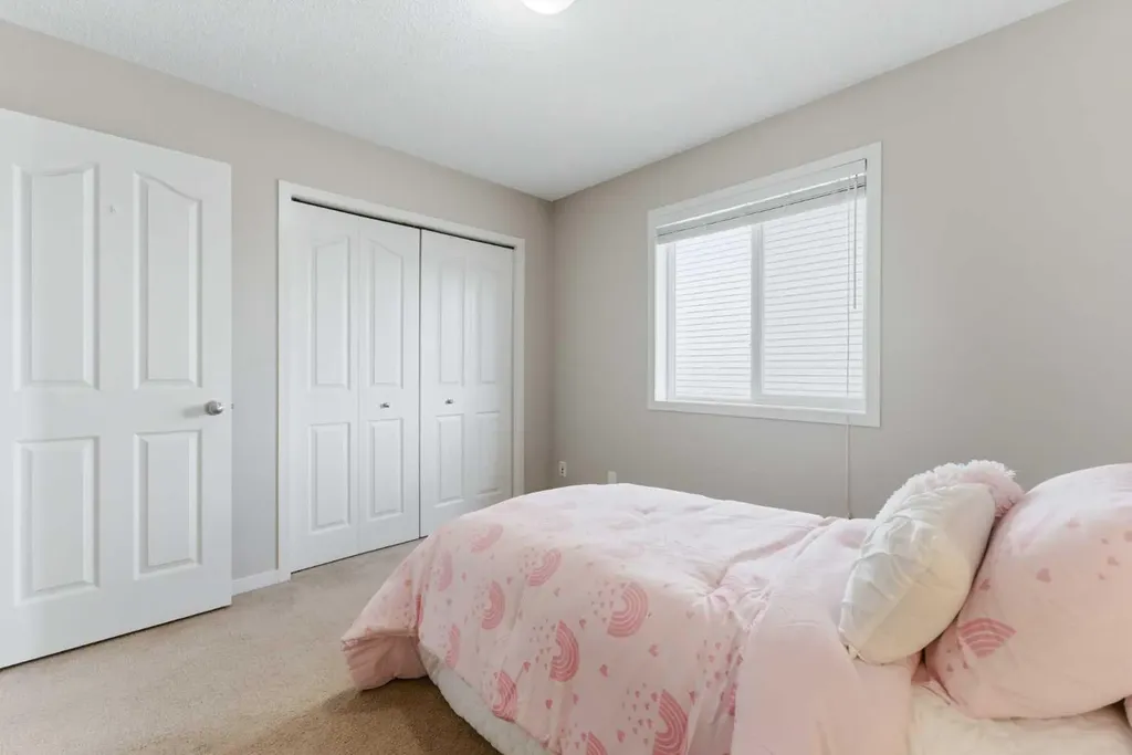 186 Cranberry Place SE Calgary AB T3M 0G8