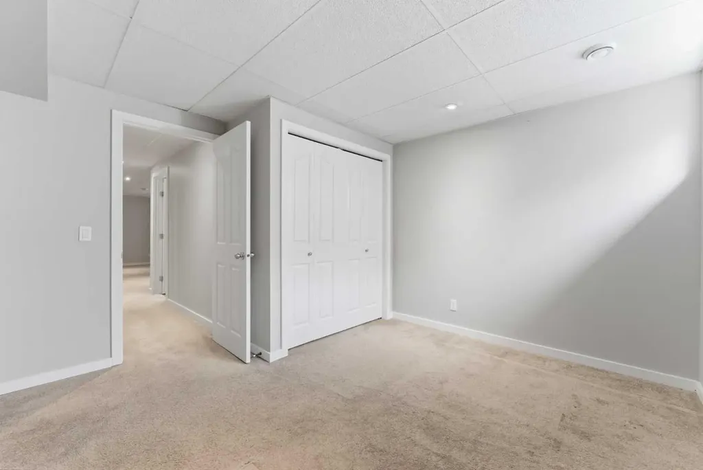 186 Cranberry Place SE Calgary AB T3M 0G8