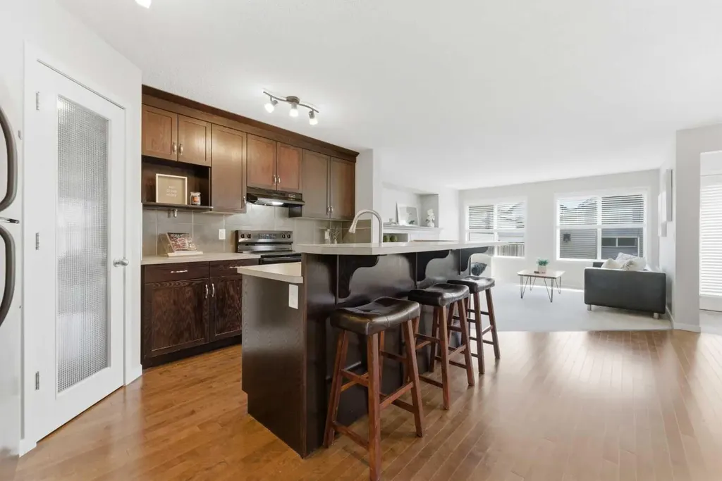 186 Cranberry Place SE Calgary AB T3M 0G8