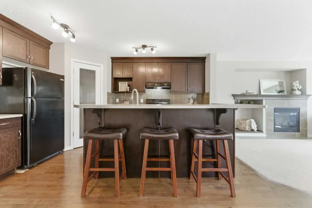 186 Cranberry Place SE Calgary AB T3M 0G8