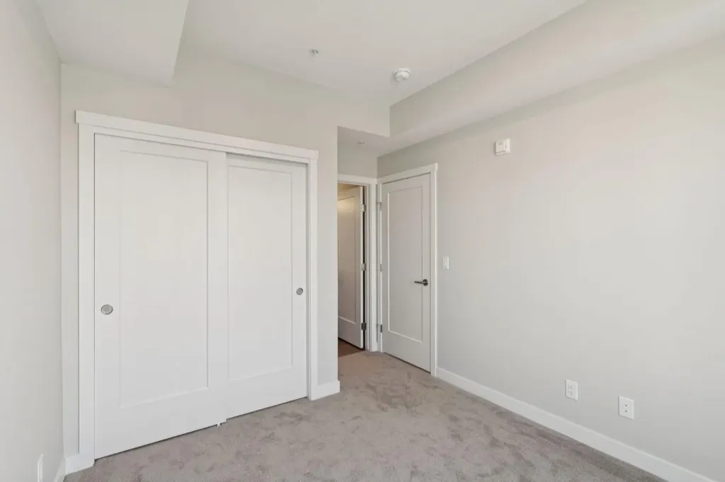 700 Shawnee Square SW Calgary AB T2Y 0Z6