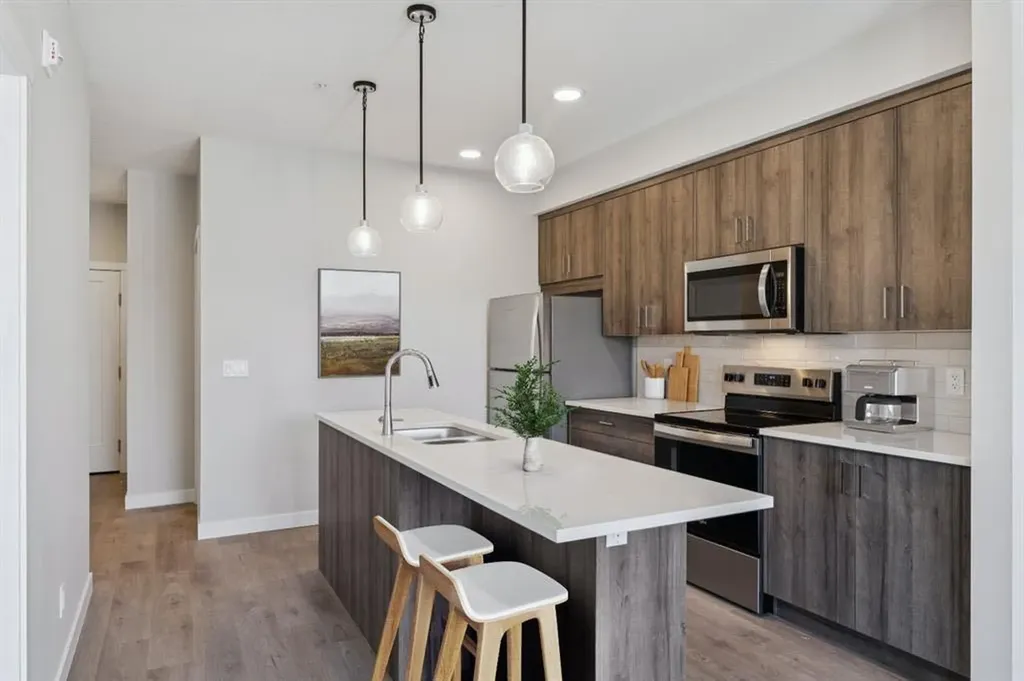 700 Shawnee Square SW Calgary AB T2Y 0Z6