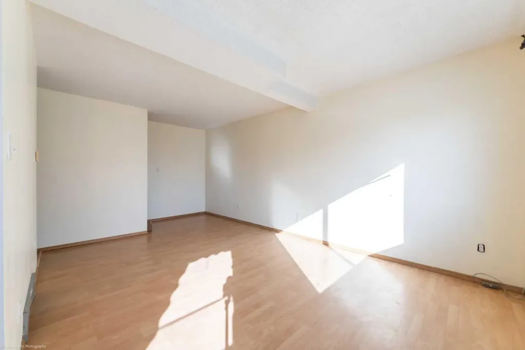 17 3 Avenue SE Marshall SK S0M 1R0