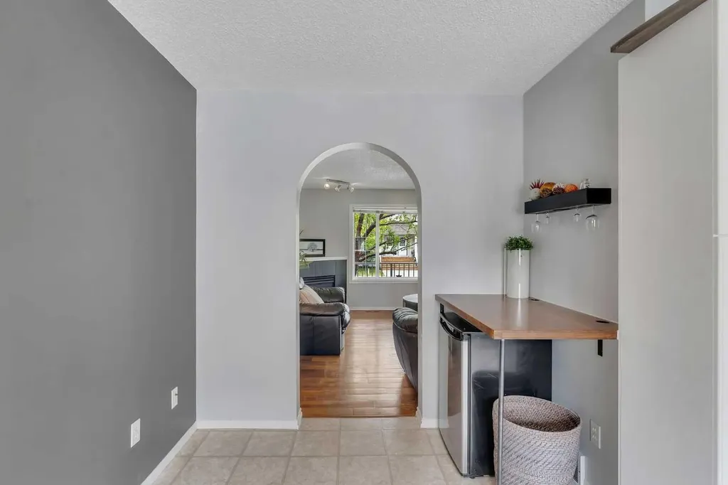 4 Stonegate Drive NW Airdrie AB T4B 2T2