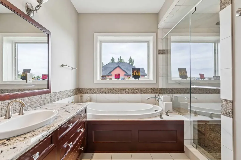 8 Shannon Loop Rural Foothills County AB T1S 5B3
