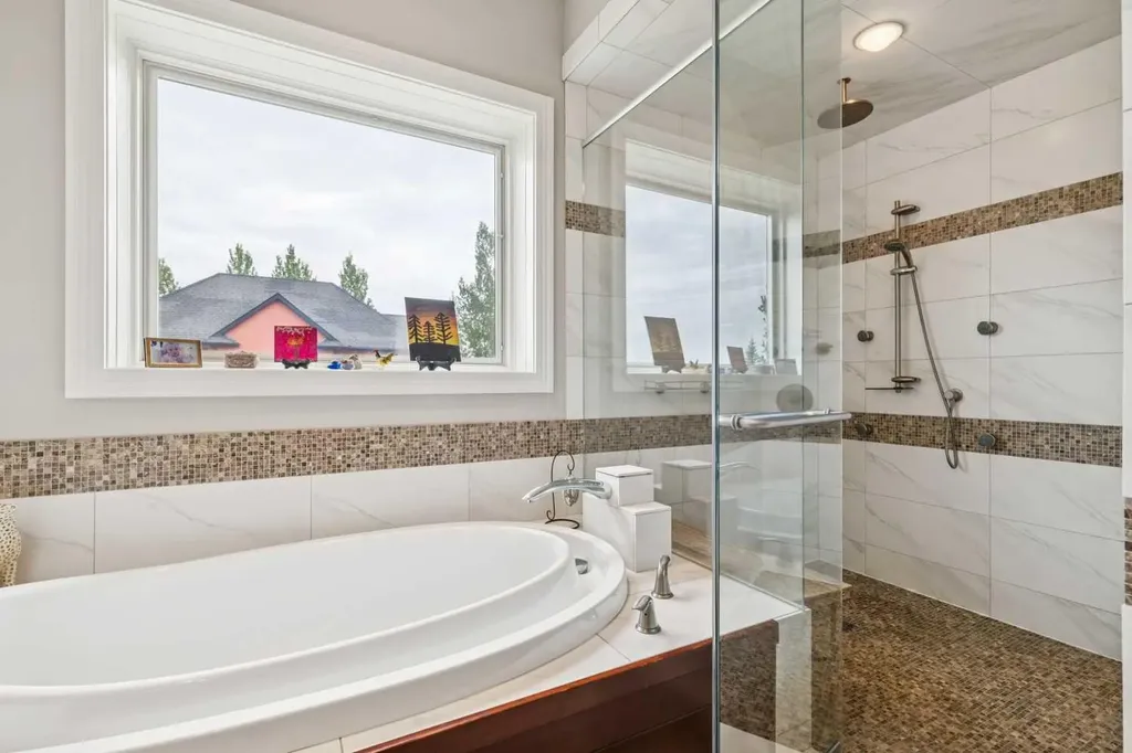 8 Shannon Loop Rural Foothills County AB T1S 5B3