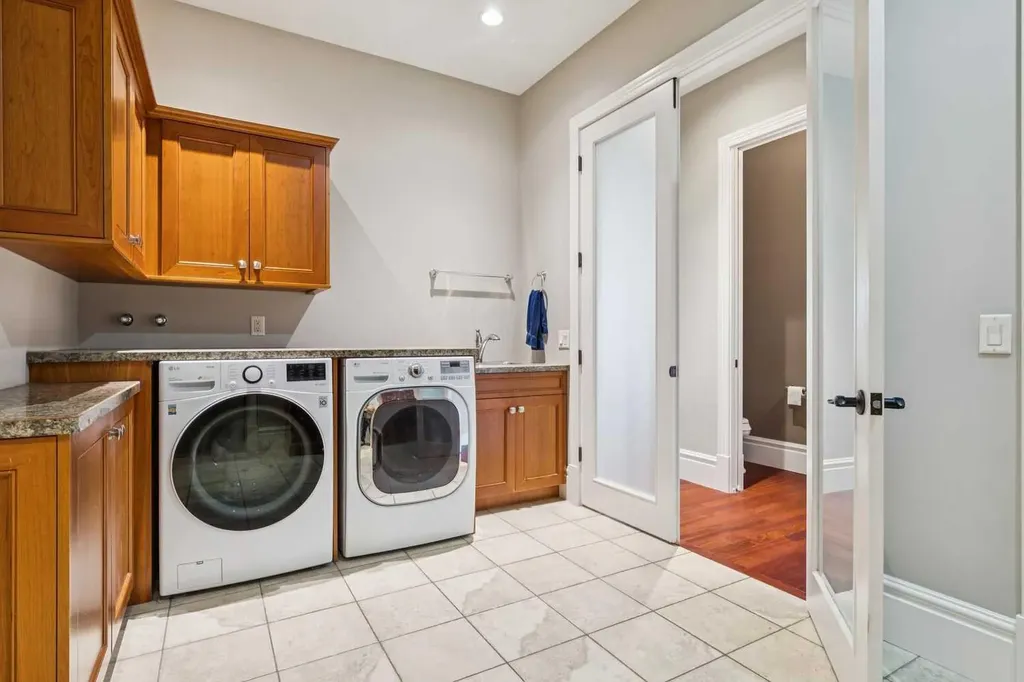 8 Shannon Loop Rural Foothills County AB T1S 5B3