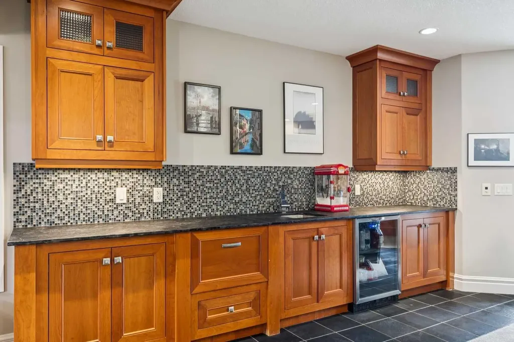 8 Shannon Loop Rural Foothills County AB T1S 5B3