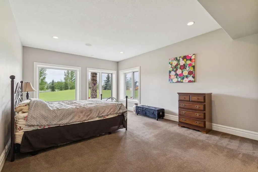 8 Shannon Loop Rural Foothills County AB T1S 5B3