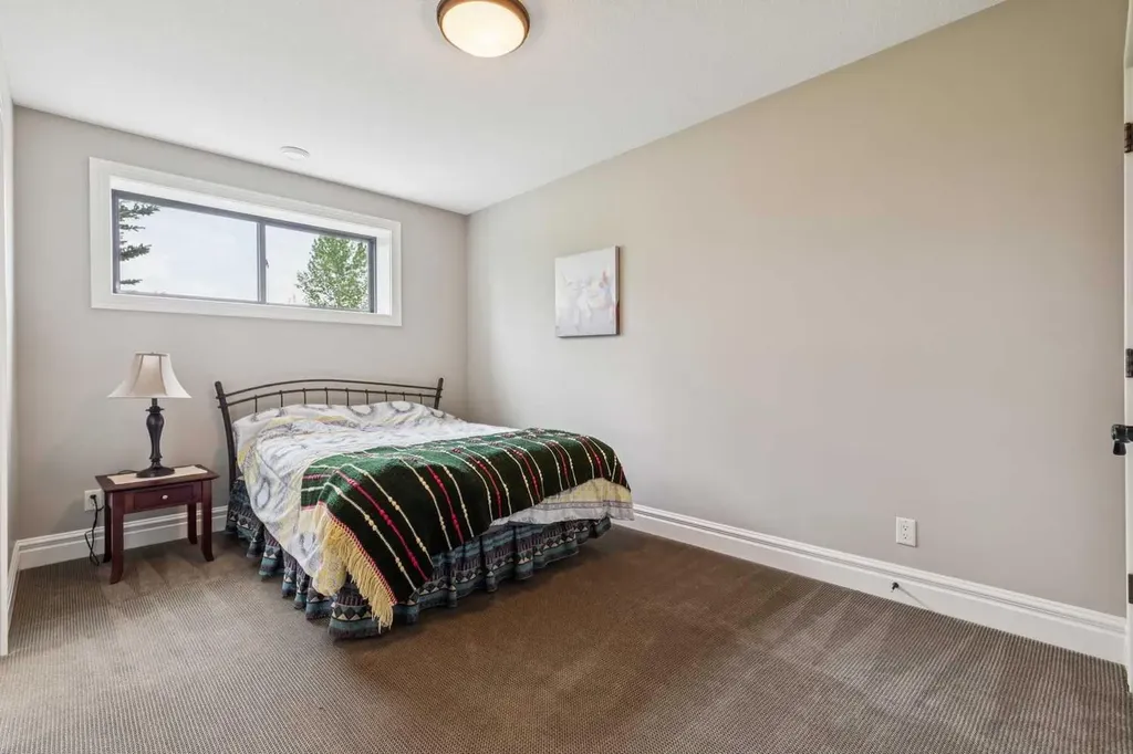 8 Shannon Loop Rural Foothills County AB T1S 5B3