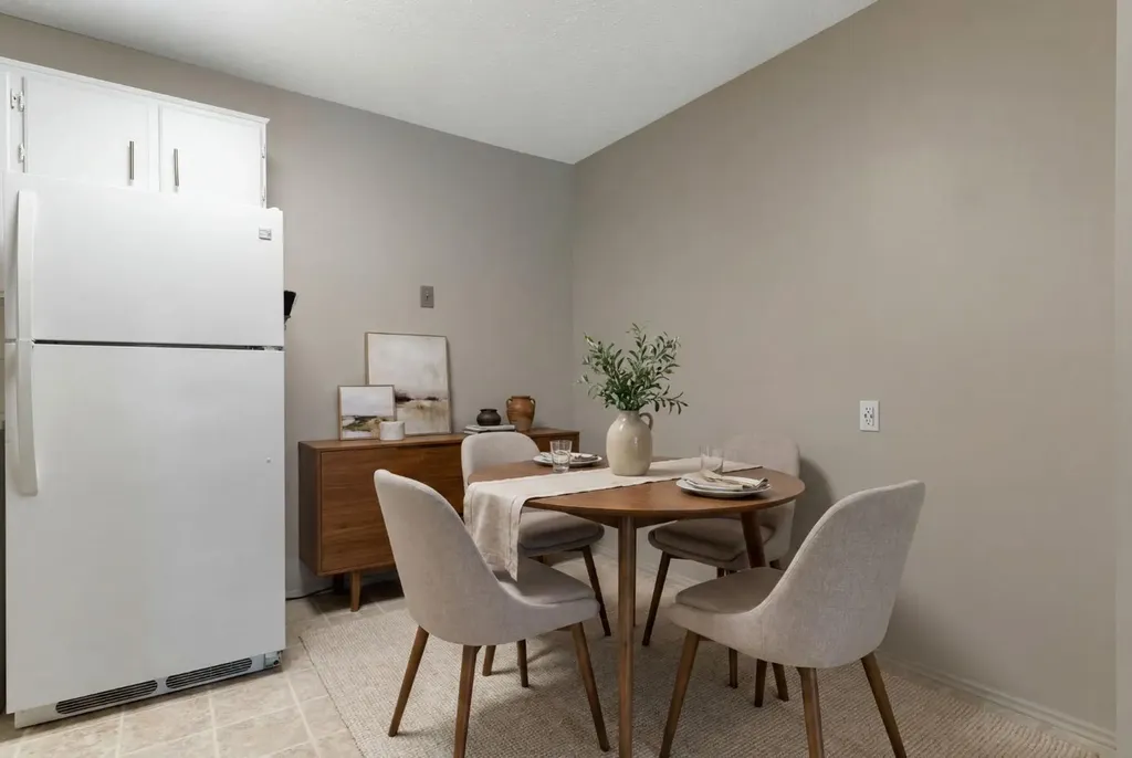 4001C 49 Street NW Calgary AB T3A 2C9